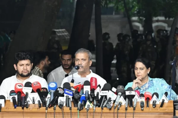 উপদেষ্টা পরিষদের বৈঠকে আওয়ামী লীগ নিষিদ্ধের সিদ্ধান্ত