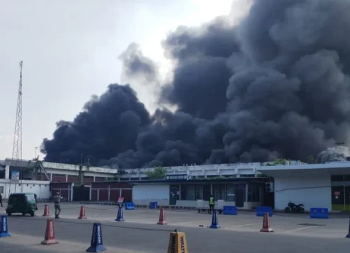 শাহজালাল বিমানবন্দরের কার্গো ভিলেজে আগুন